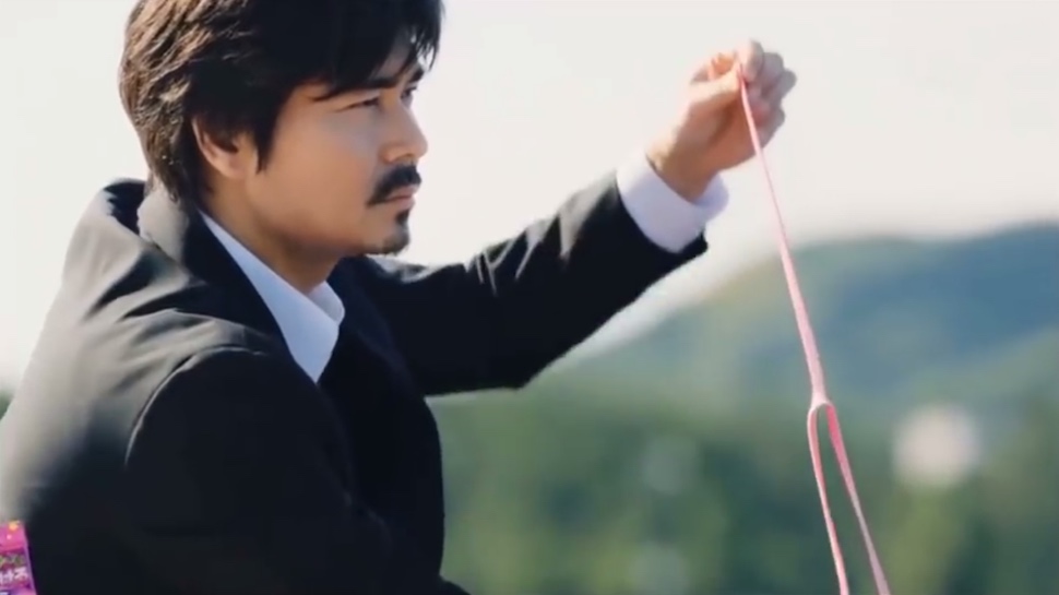 The “Long Long Man” Japanese Candy Commercials Are Full of Innuendo